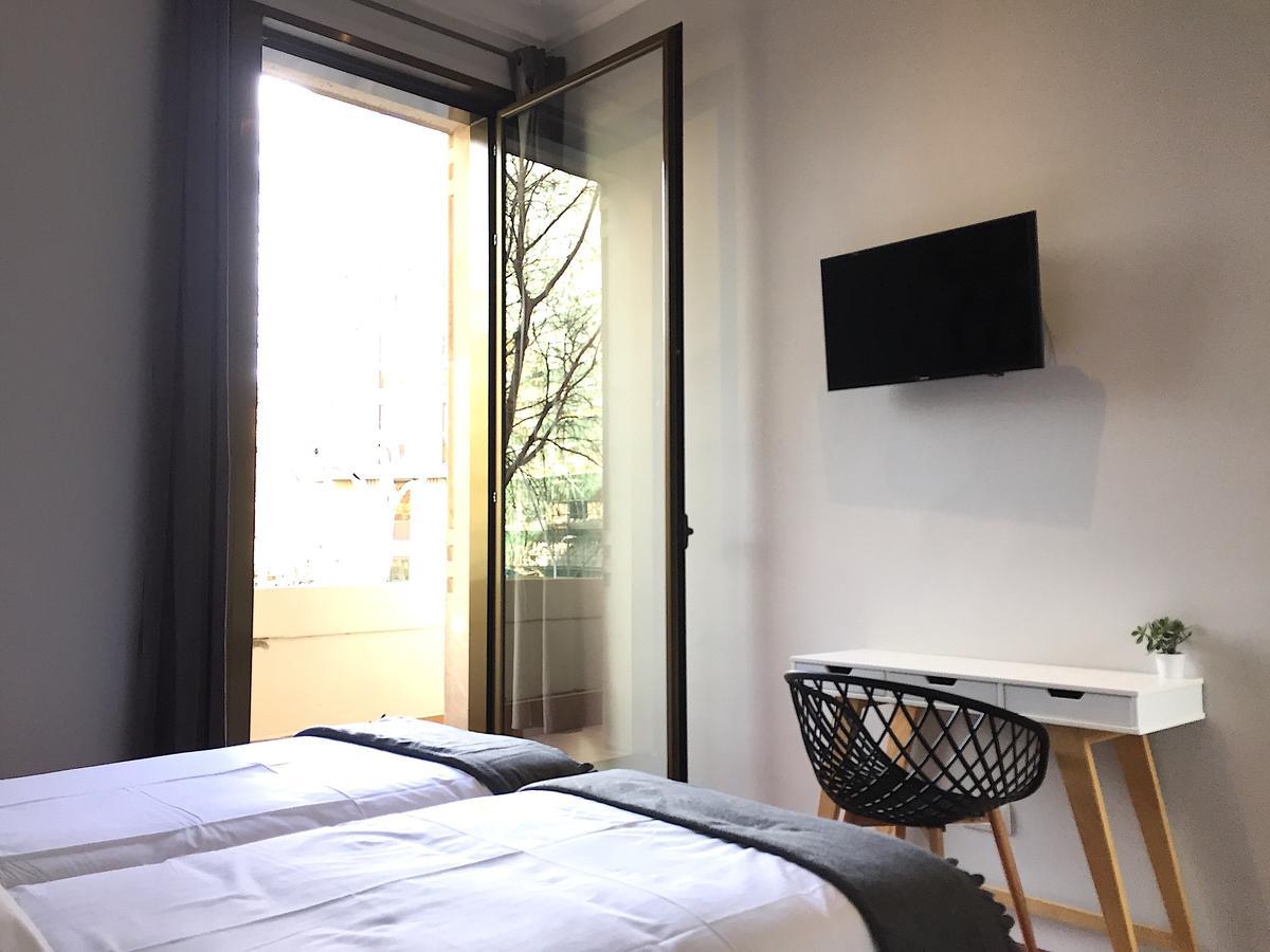 ฮิป คาร์มา โฮสเต็ล Hostel บาร์เซโลนา ภายนอก รูปภาพ