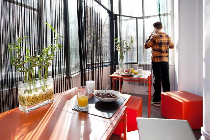 ฮิป คาร์มา โฮสเต็ล Hostel บาร์เซโลนา ภายนอก รูปภาพ